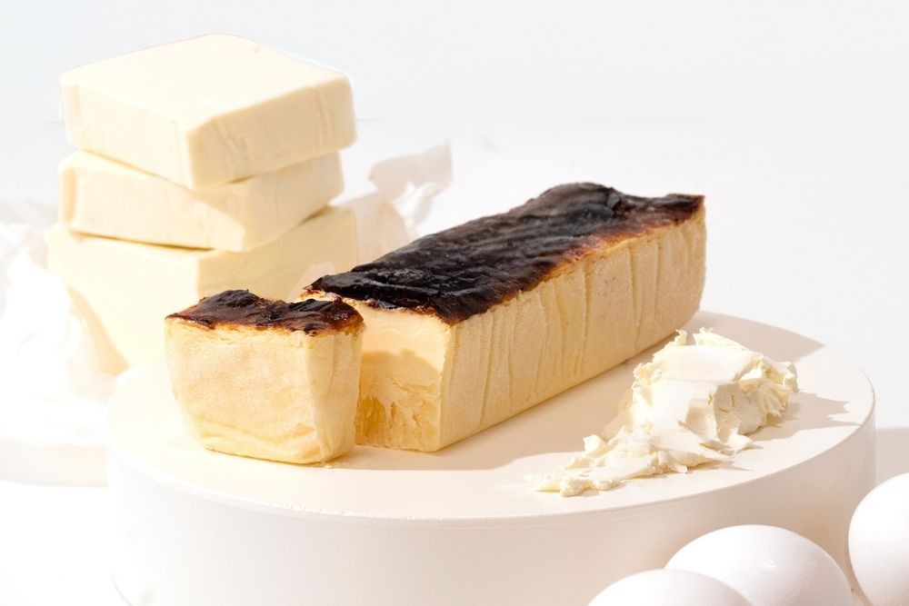【産直商品】バスクチーズケーキ プレーン フルサイズ【送料込み/北海道・沖縄送料別途】【オンライン限定】