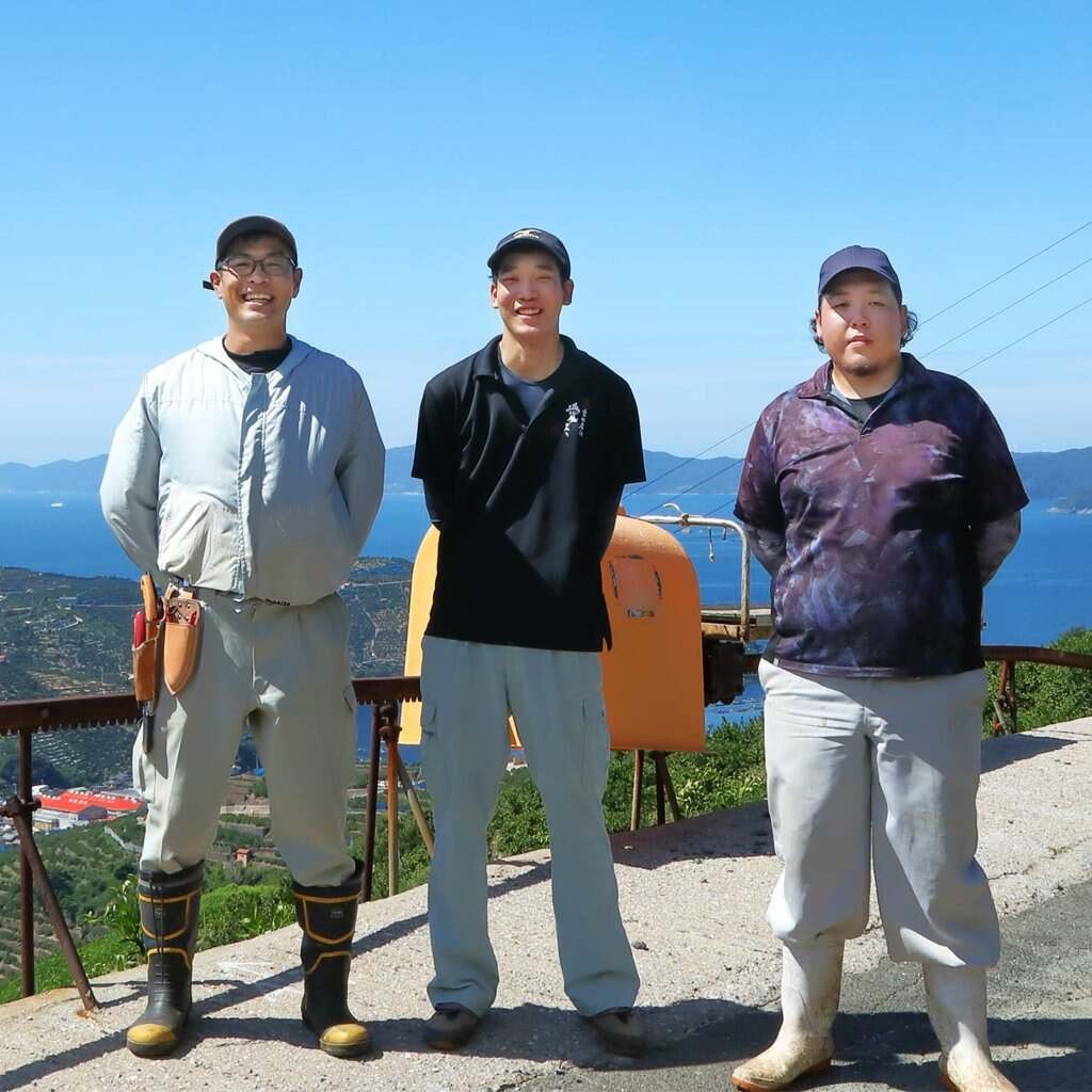 【産直商品】愛媛みかん ＜極早生＞ 秀品 5kg【送料込み/北海道・沖縄送料別途】【オンライン限定】