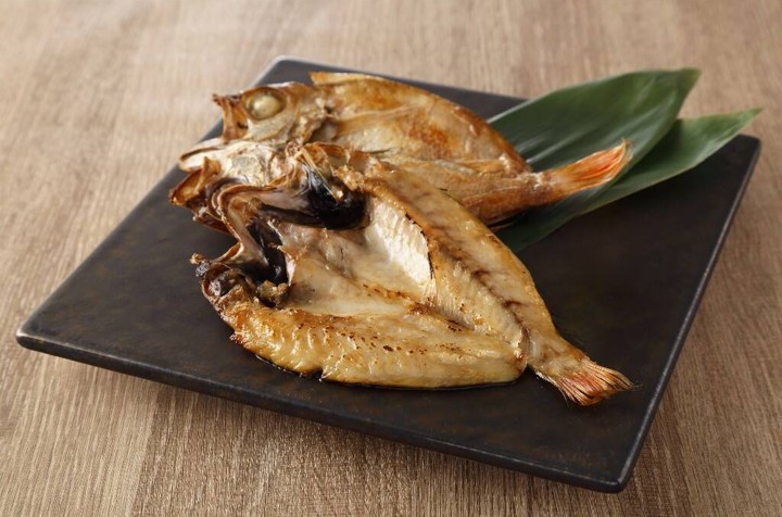 【産直商品】脂がのったノドグロ一夜干しセット　4尾入【送料込み/北海道・沖縄送料別途】【オンライン限定】